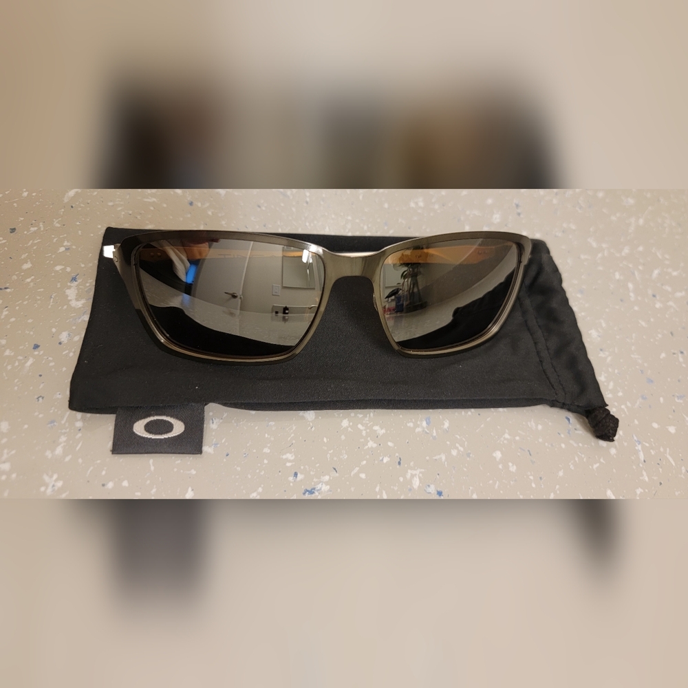 Oakley TINCAN titanium Polarized Sunglasses